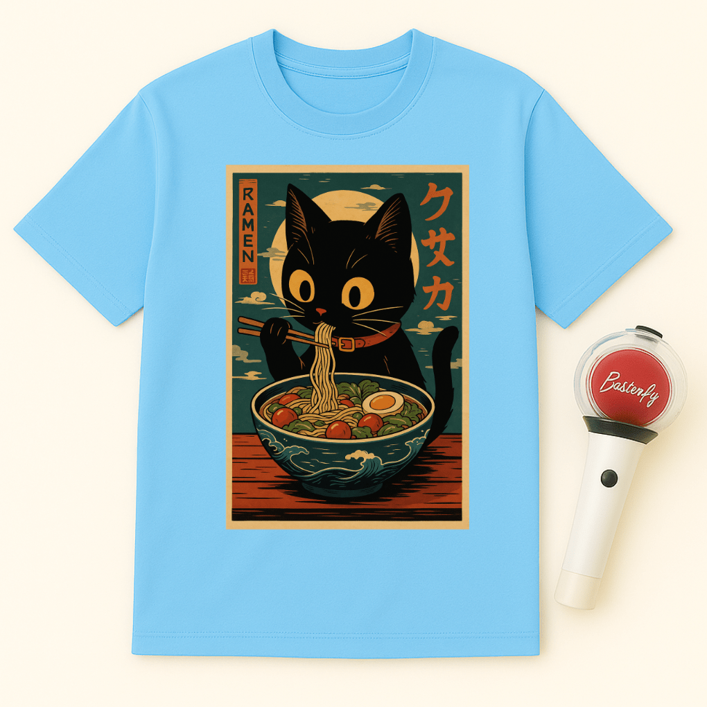 BLACK CAT EATING RAMEN UNISEX T-SHIRT
