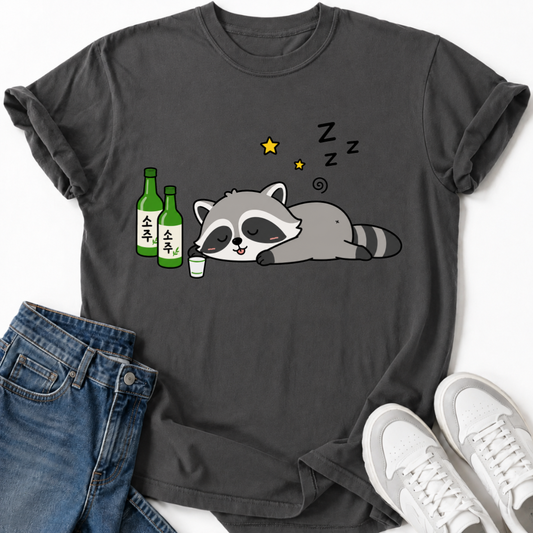 SLEEPING RACCOON SOJU T-SHIRT