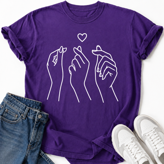 MINIMALISTISCHES KOREANISCHES HERZ T-SHIRT
