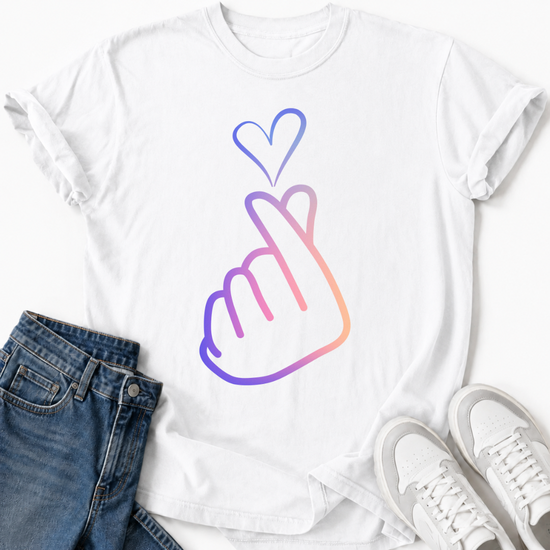 K-POP HAND HEART T-SHIRT