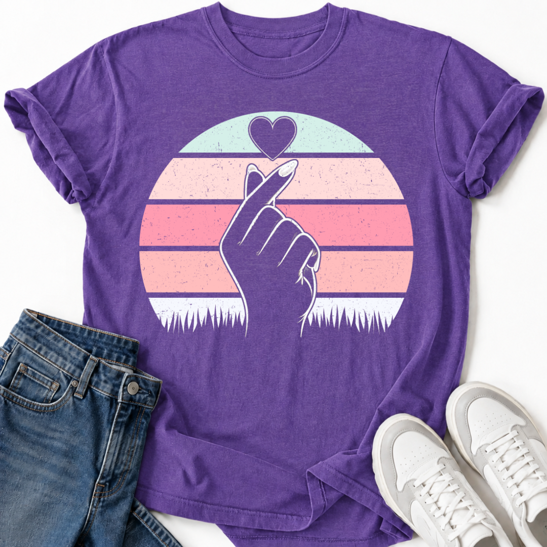 PASTEL FINGER HEART T-SHIRT