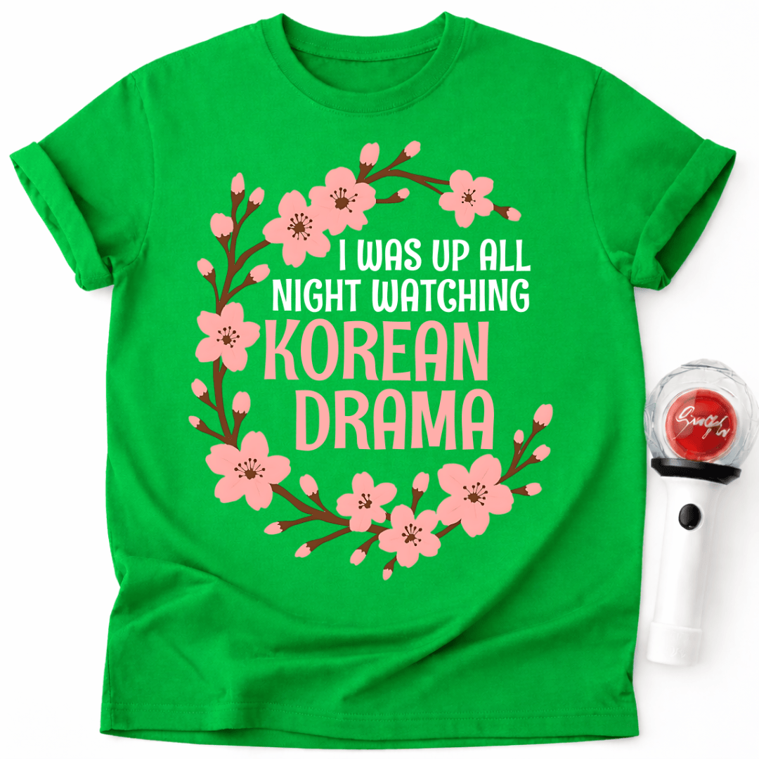K-DRAMA T-SHIRT ZUM KIRSCHBLÜTEN ANSCHAUEN
