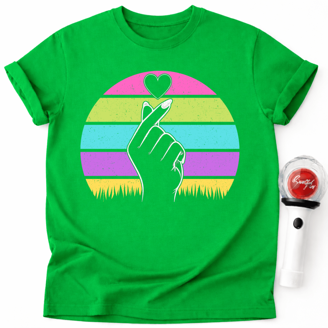 KOREANISCHES HERZ-SYMBOL-T-SHIRT