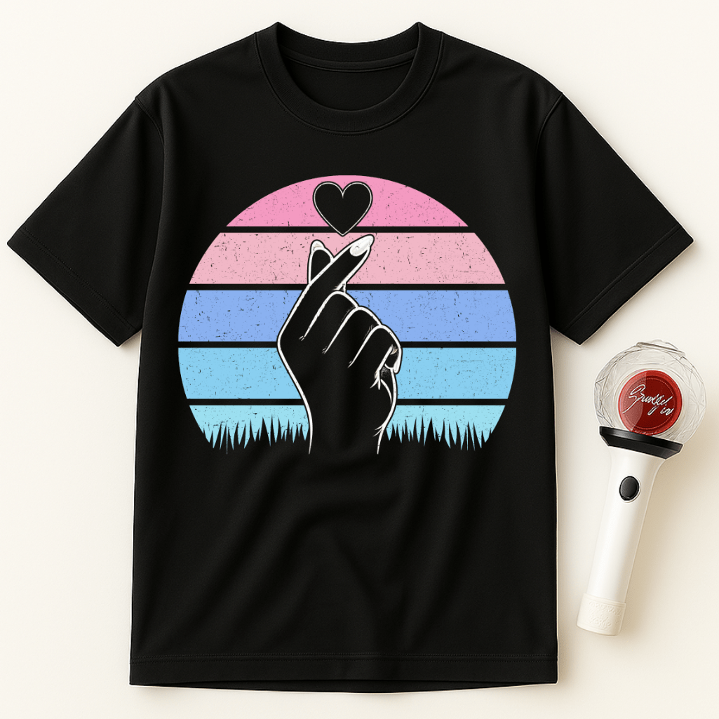 PASTEL FINGER HEART UNISEX T-SHIRT