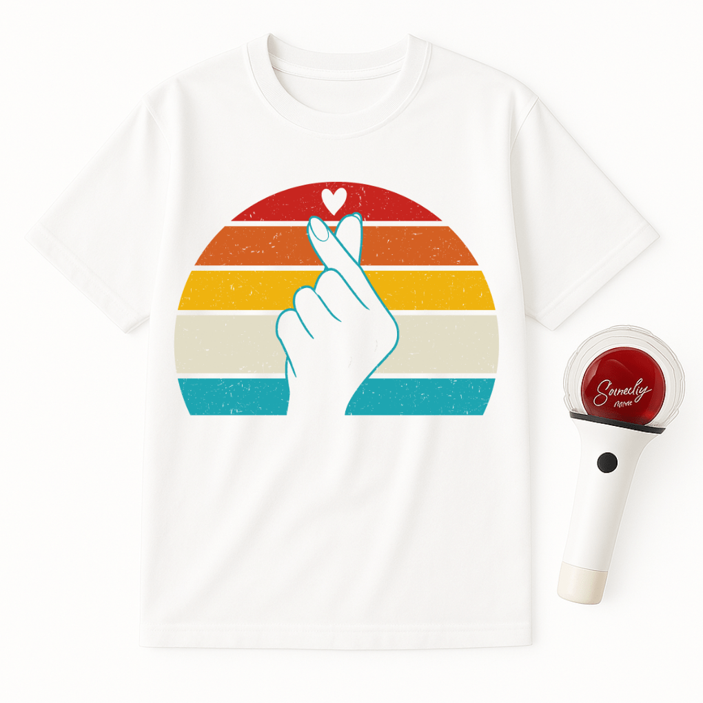 RETRO FINGER HEART UNISEX T-SHIRT