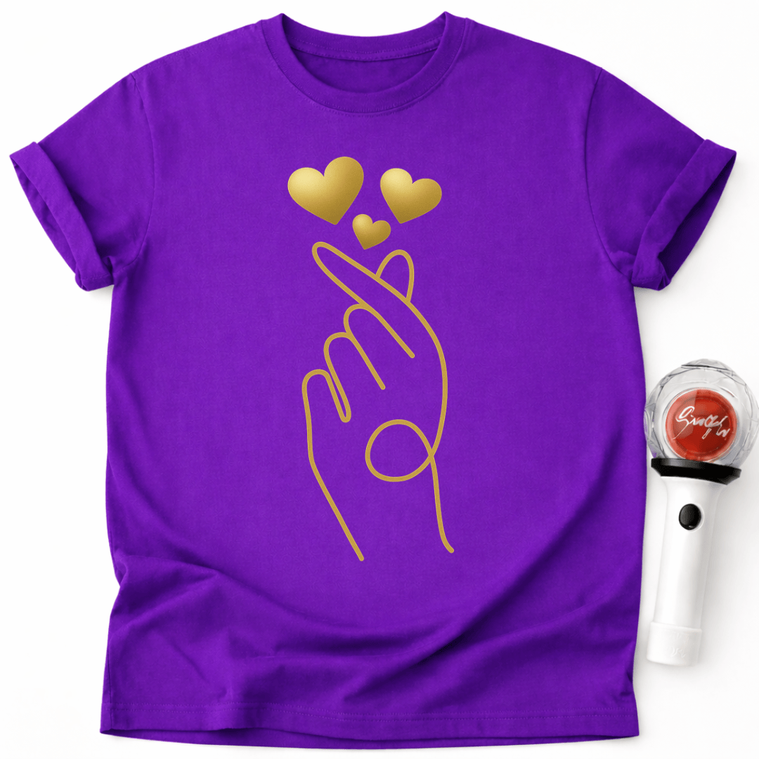GOLD FINGER HEART T-SHIRT