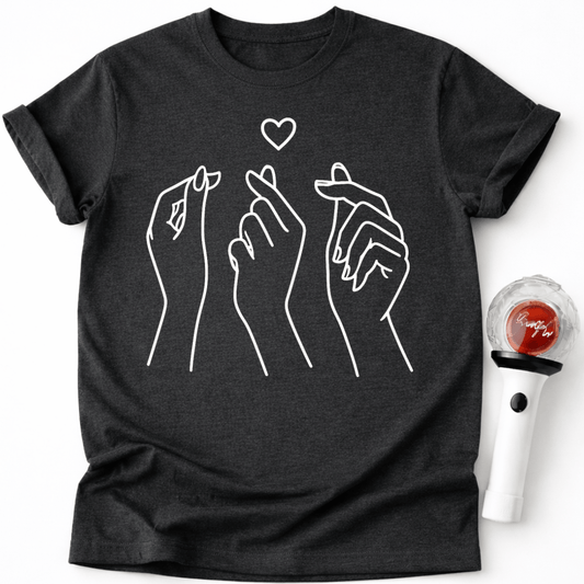 MINIMALIST KOREAN HEART T-SHIRT