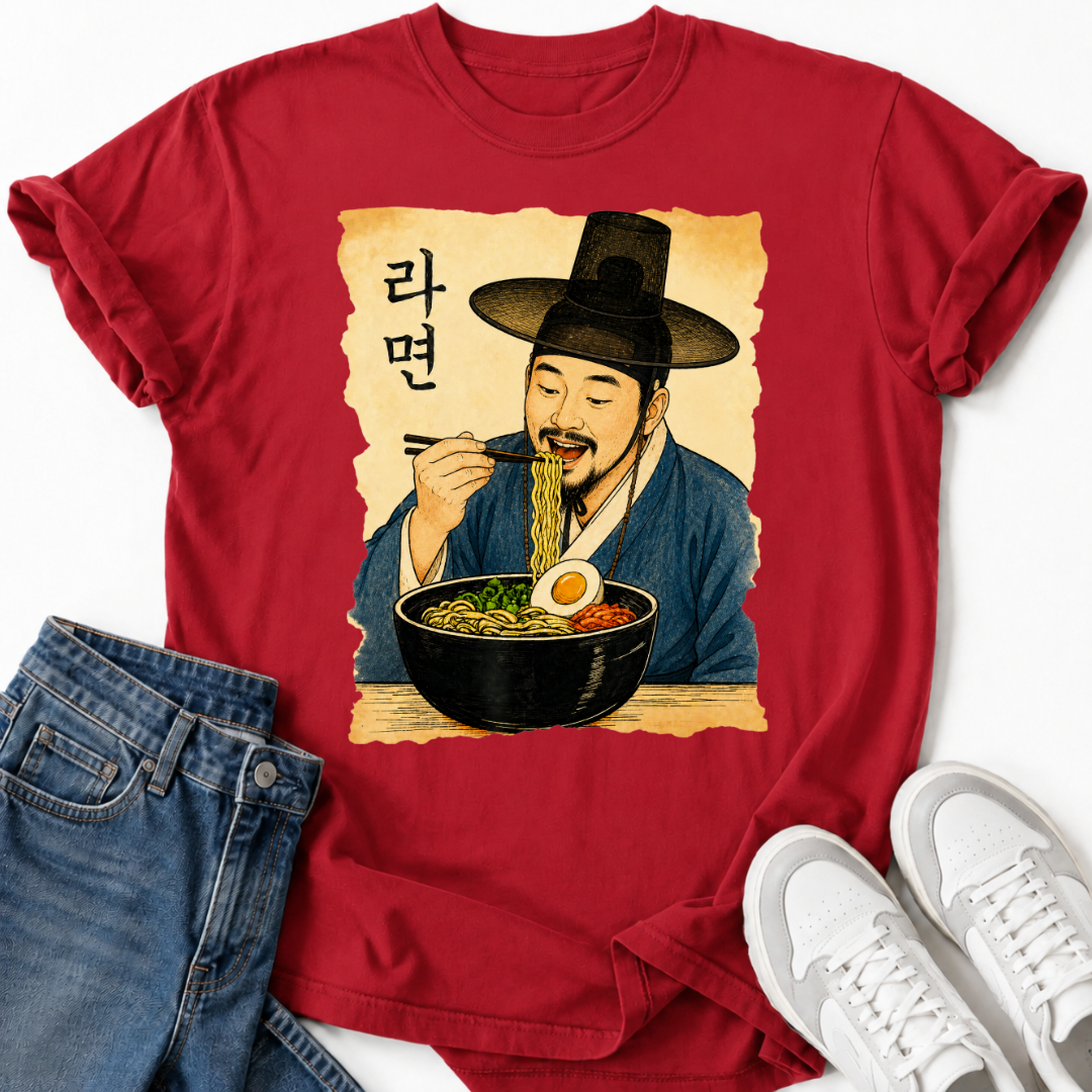 KOREAN MAN EATING RAMYEON T-SHIRT