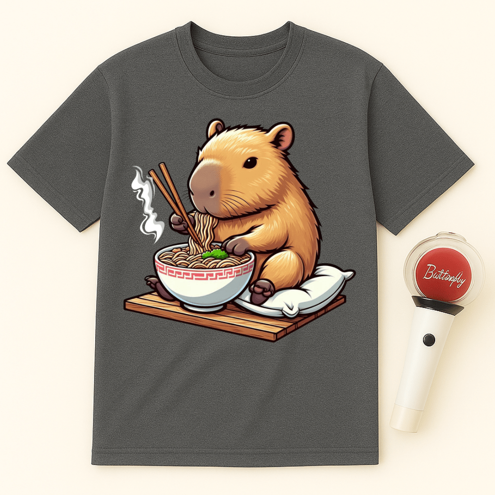 CAPYBARA EATING RAMEN UNISEX T-SHIRT