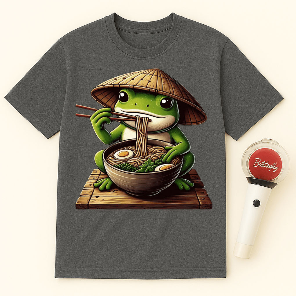 FROG EATING RAMEN UNISEX T-SHIRT