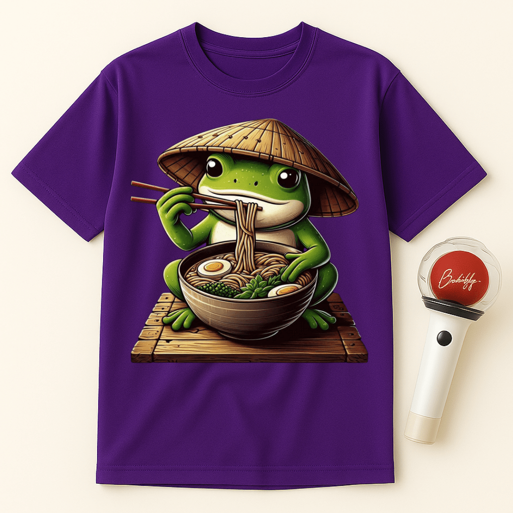 FROG EATING RAMEN UNISEX T-SHIRT