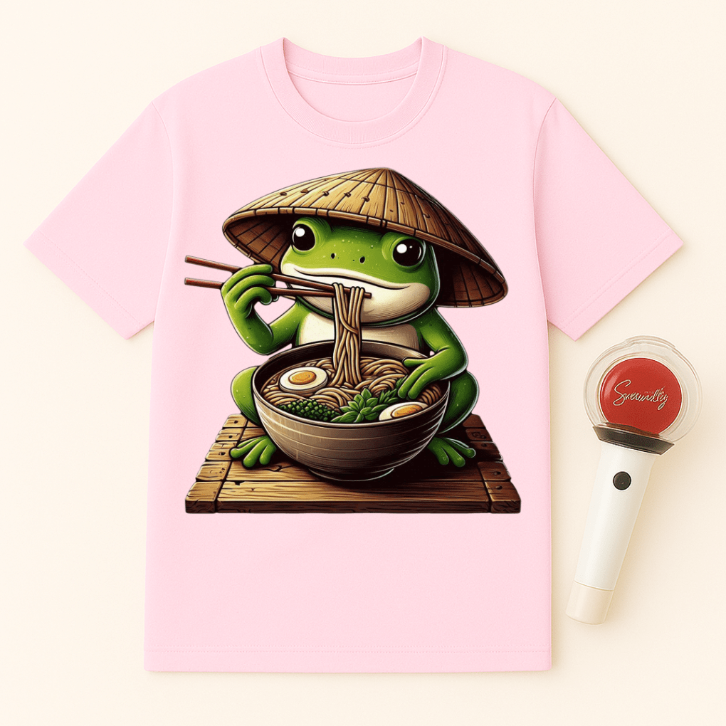FROG EATING RAMEN UNISEX T-SHIRT