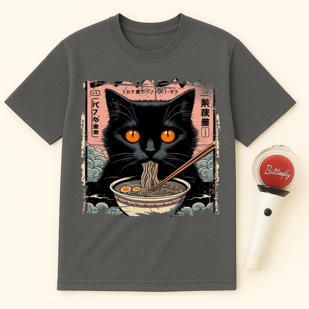 BLACK CAT EATS RAMEN JAPANESE UNISEX T-SHIRT