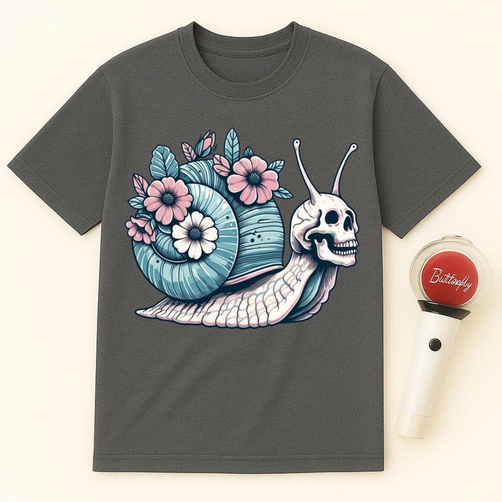 GOTHIC SNAIL SKULL FLOWERS UNISEX T-SHIRT