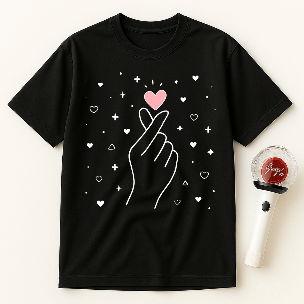 FINGER HEART MINIMALIST UNISEX T-SHIRT