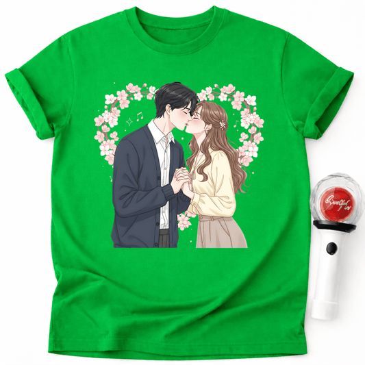 ROMANTISCHES PAAR KÜSST T-SHIRT