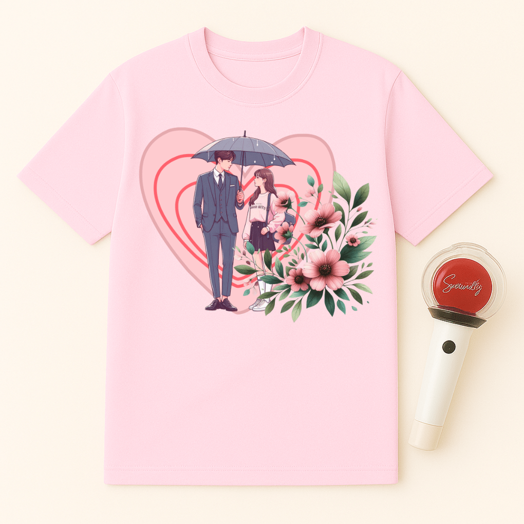 K-DRAMA COUPLE UNDER UMBRELLA UNISEX T-SHIRT