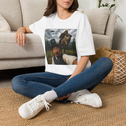 Funny Bigfoot Selfie T-Shirt — UFO, T-Rex & Sasquatch Wilderness Tee