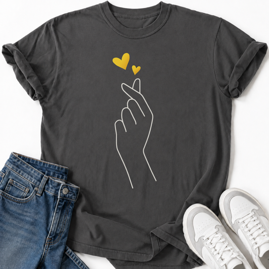 GELBES FINGERHERZ T-SHIRT
