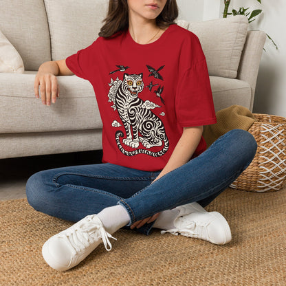 Tiger & Crows Graphic T-Shirt — Bold Japanese-Inspired Tattoo Style