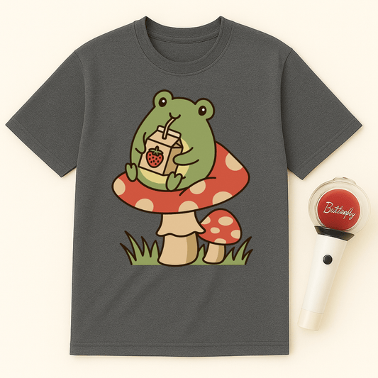 FROG DRINKING STRAWBERRY MILK UNISEX T-SHIRT