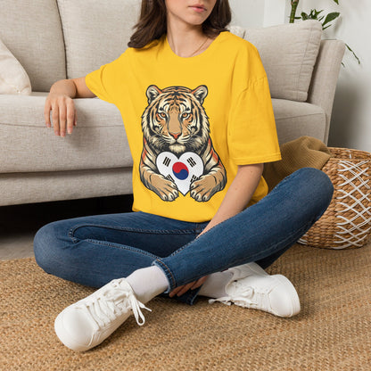 Tiger Holding South Korea Heart T-Shirt — Korean Pride Graphic Tee