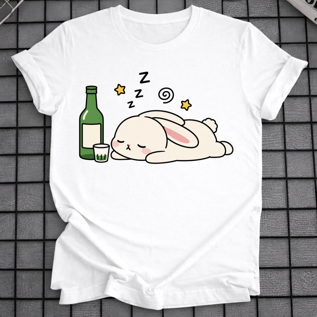 SLEEPY SOJU BUNNY T-SHIRT