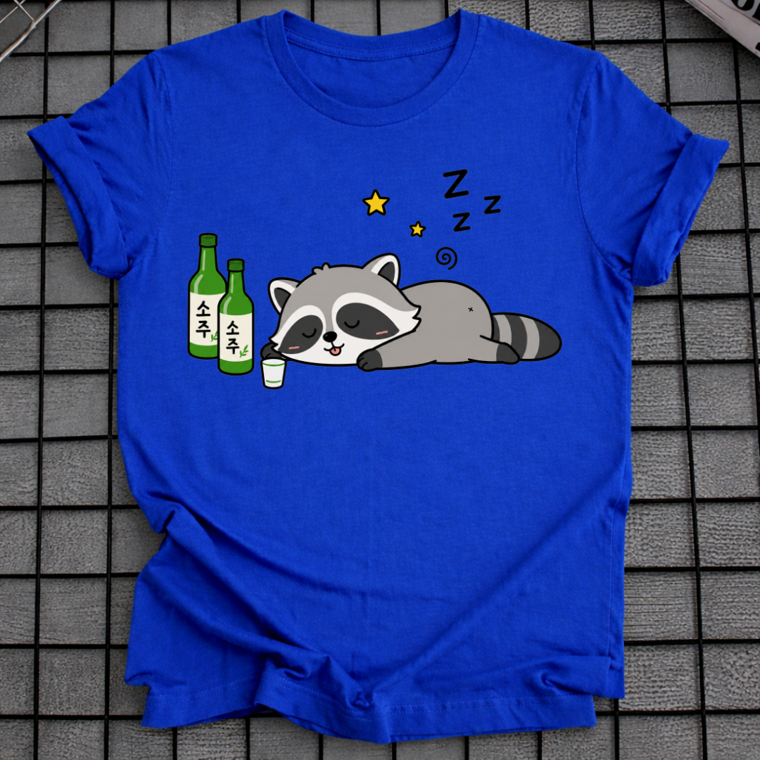 SLEEPING RACCOON SOJU T-SHIRT