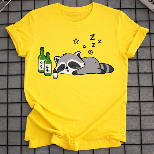 SLEEPING RACCOON SOJU T-SHIRT