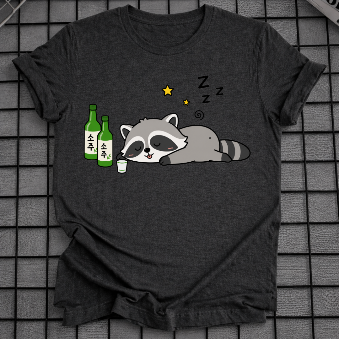 SLEEPING RACCOON SOJU T-SHIRT
