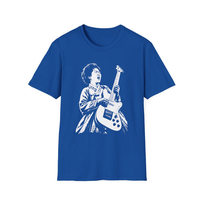T-Shirt — Vintage Rock Guitarist Graphic Tee