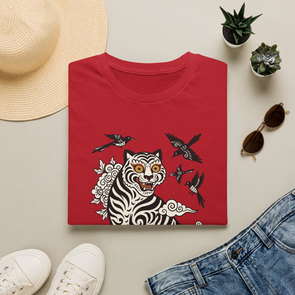 Tiger & Crows Graphic T-Shirt — Bold Japanese-Inspired Tattoo Style
