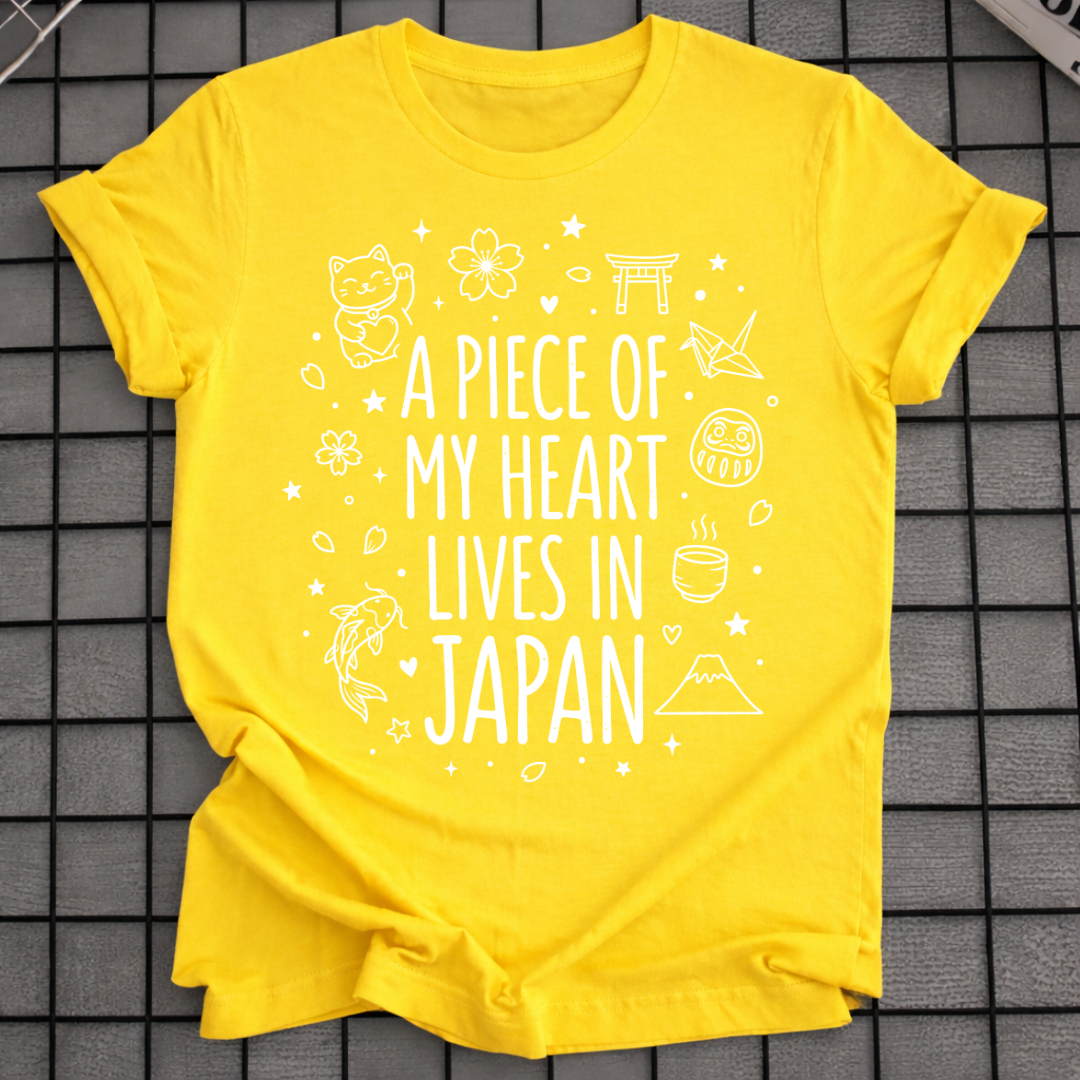 MY HEART LIVES IN JAPAN T-SHIRT