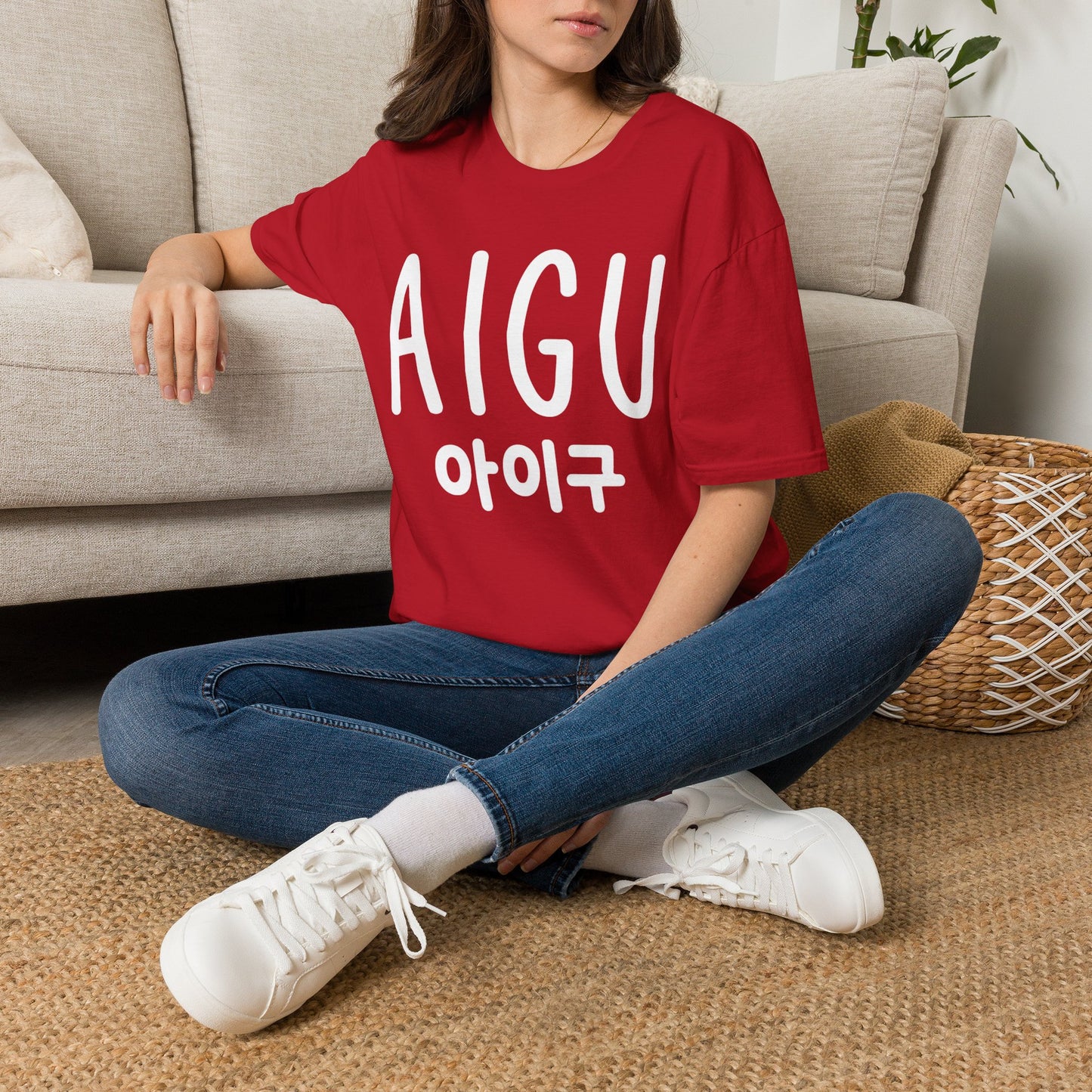 AIGU Korean Text Graphic T-Shirt — Cute K-pop Inspired Lettering Tee