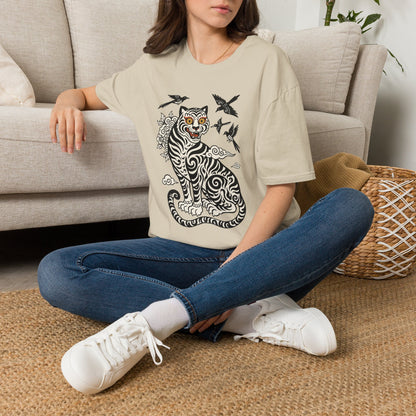 Tiger & Crows Graphic T-Shirt — Bold Japanese-Inspired Tattoo Style