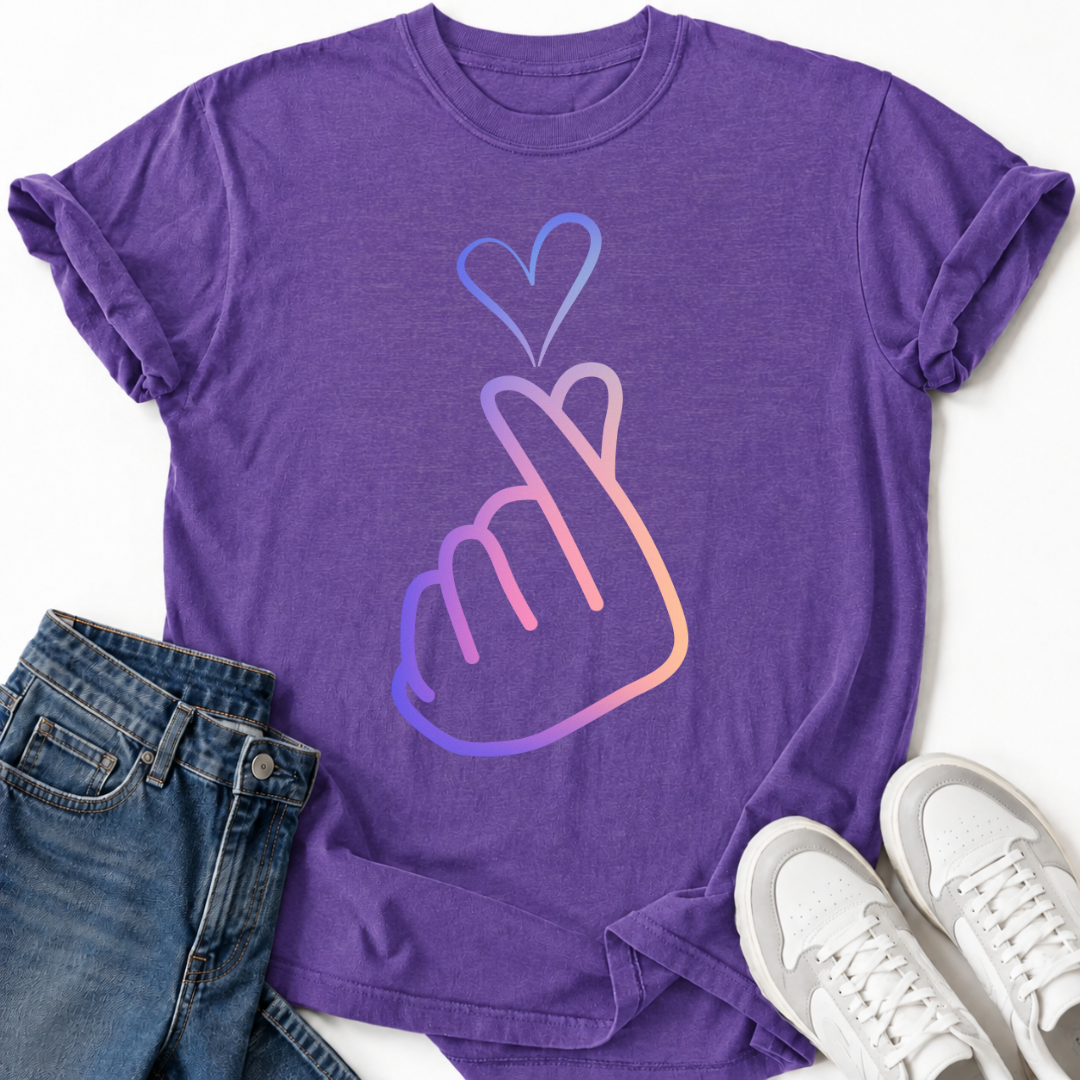 K-POP HAND HEART T-SHIRT