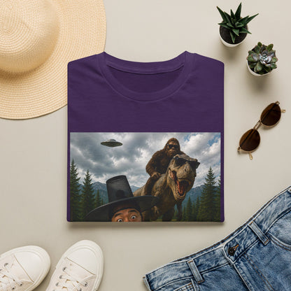 Funny Bigfoot Selfie T-Shirt — UFO, T-Rex & Sasquatch Wilderness Tee