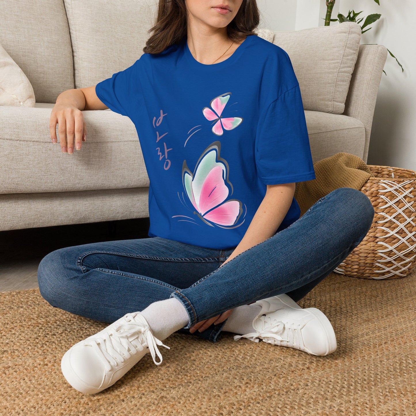 KOREAN SCRIPT BUTTERFLY T-SHIRT