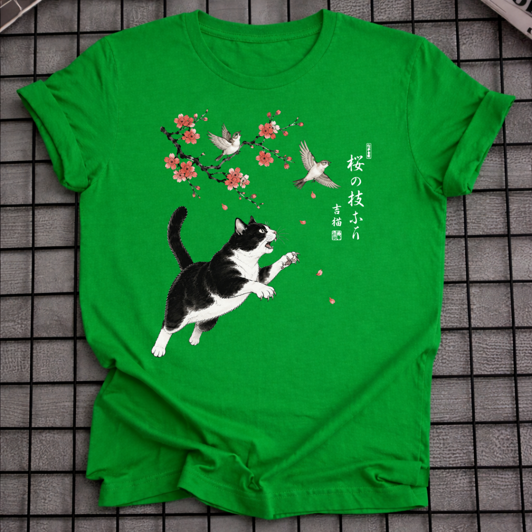 JAPANESE SAKURA CAT T-SHIRT