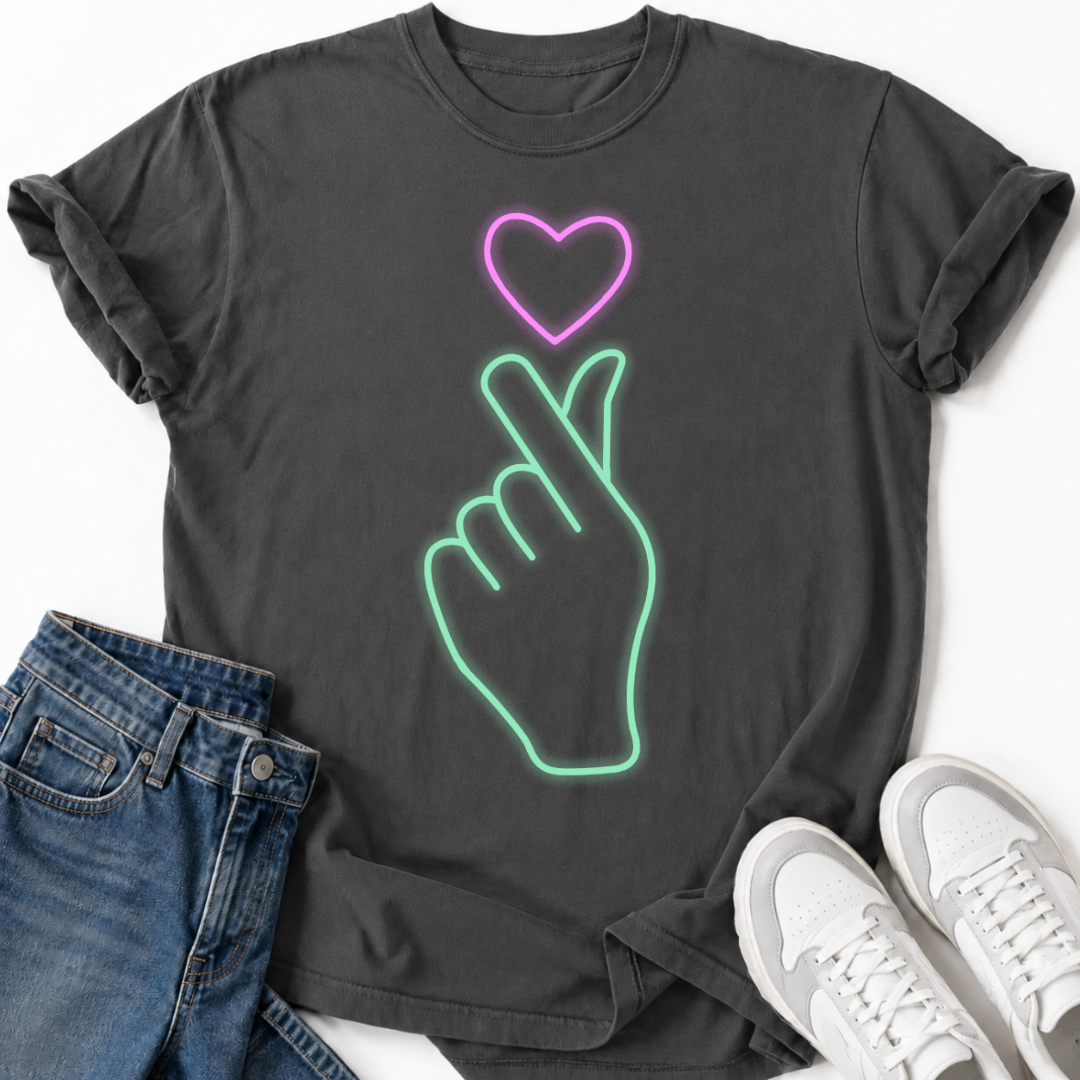 GLOWING FINGER HEART T-SHIRT