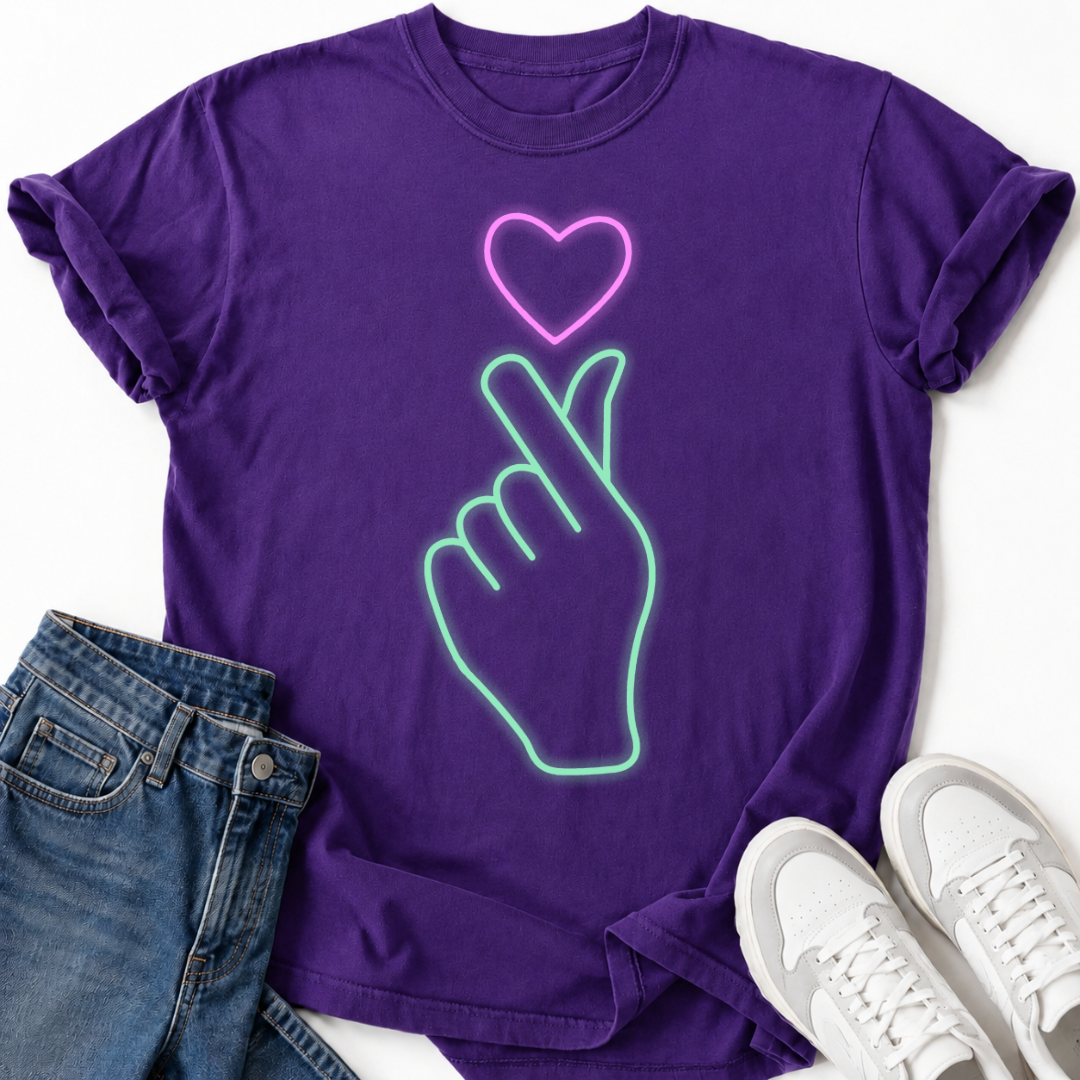GLOWING FINGER HEART T-SHIRT