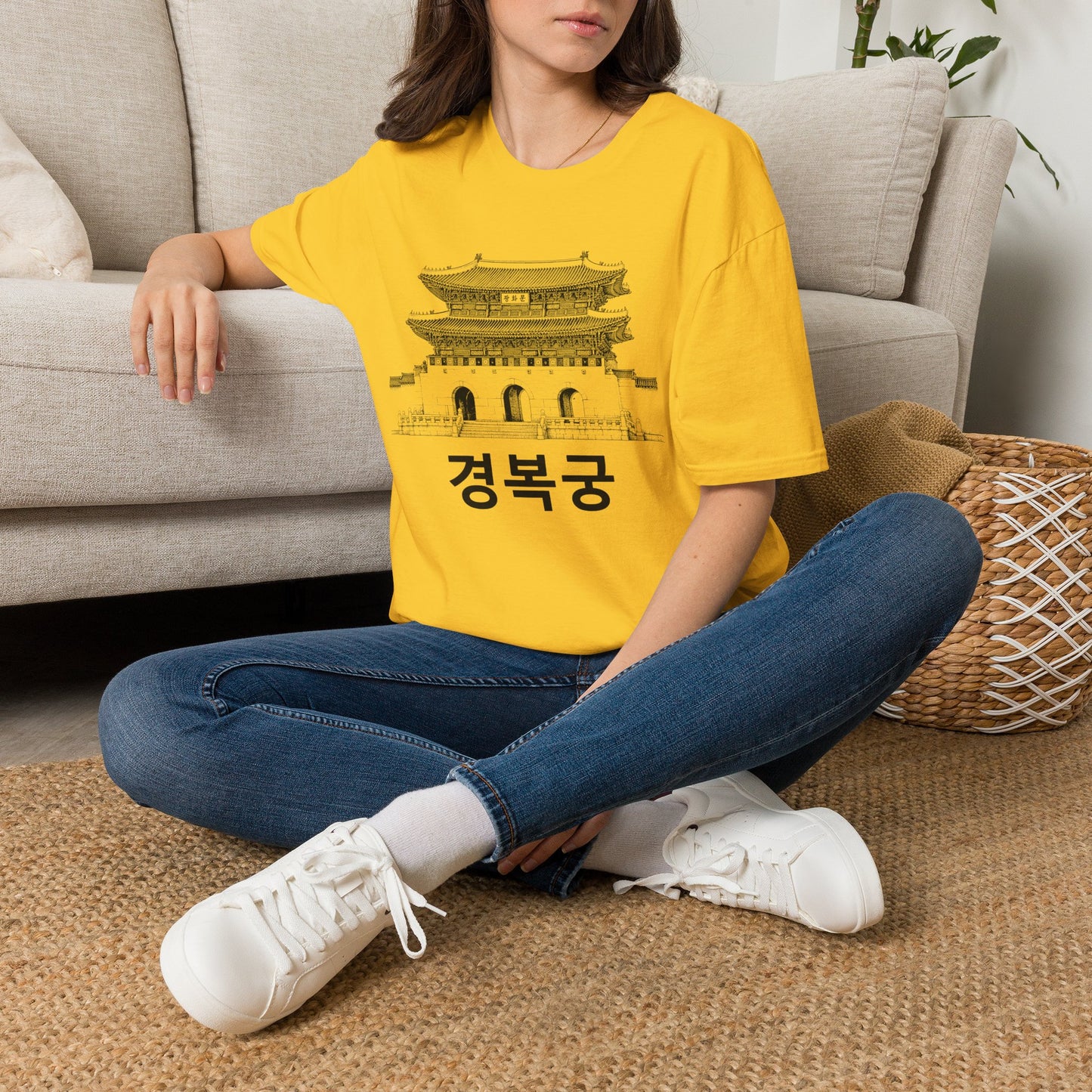 Gyeongbokgung Palace T‑Shirt — Korean Landmark Architectural Sketch Tee