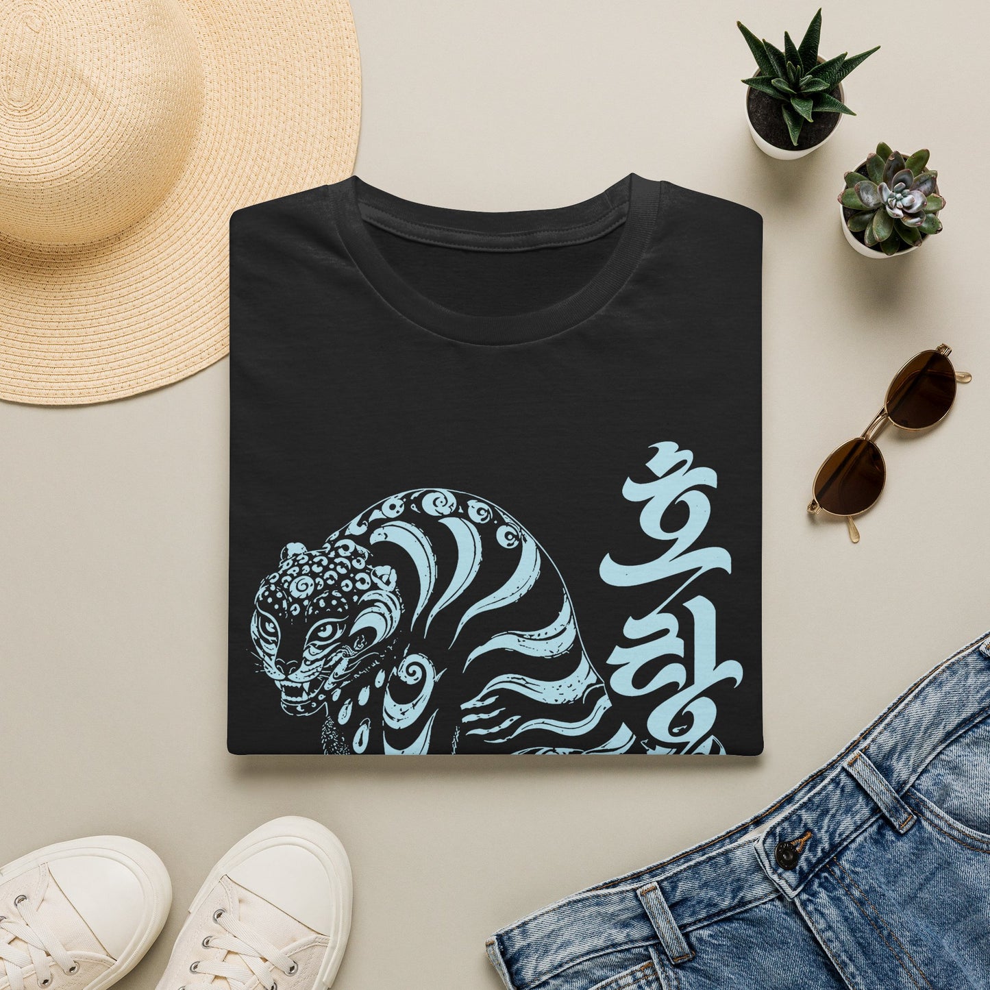 Korean Tiger Graphic T‑Shirt — Stylized Blue Tiger with Hangul Accent
