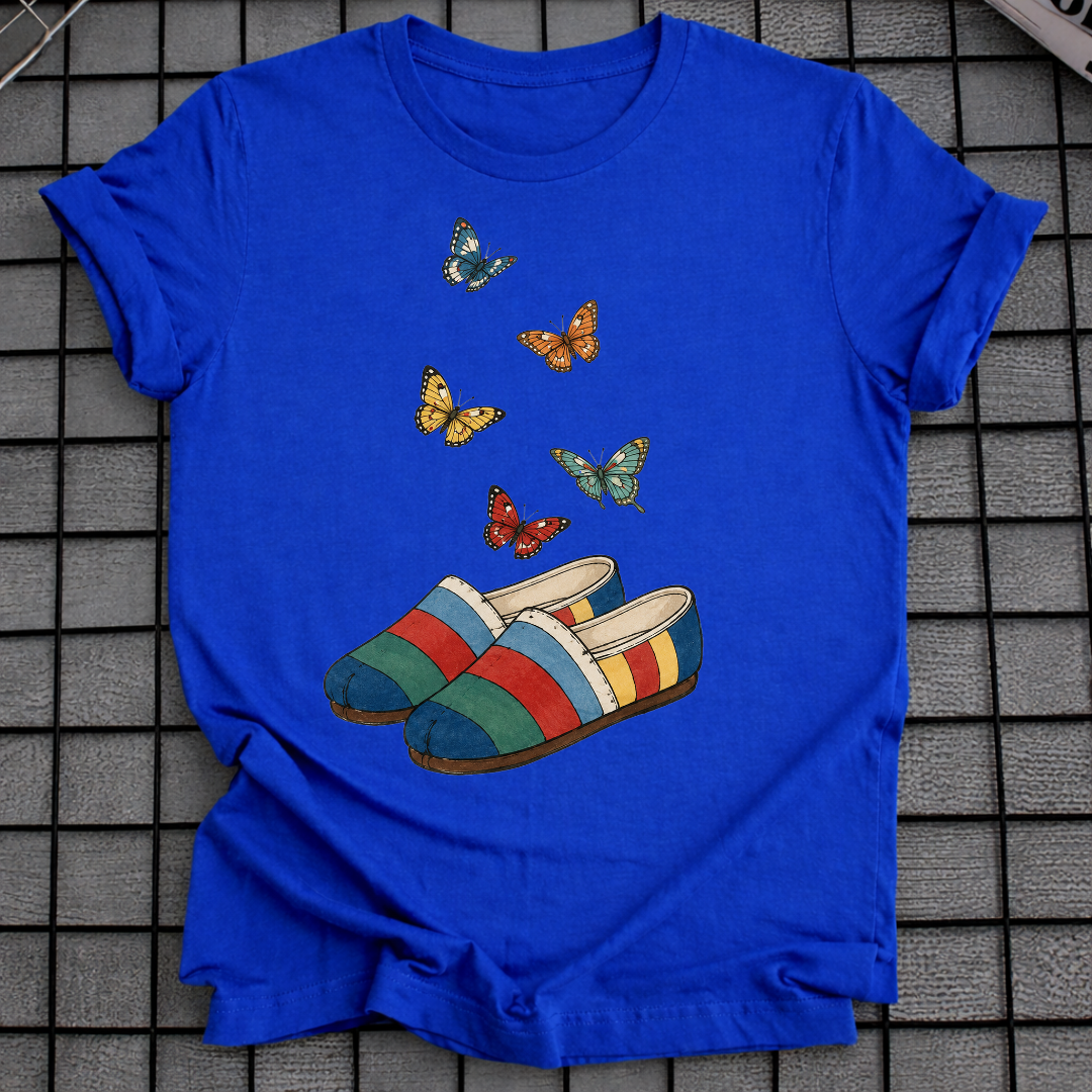 KOREAN HANBOK SHOES T-SHIRT