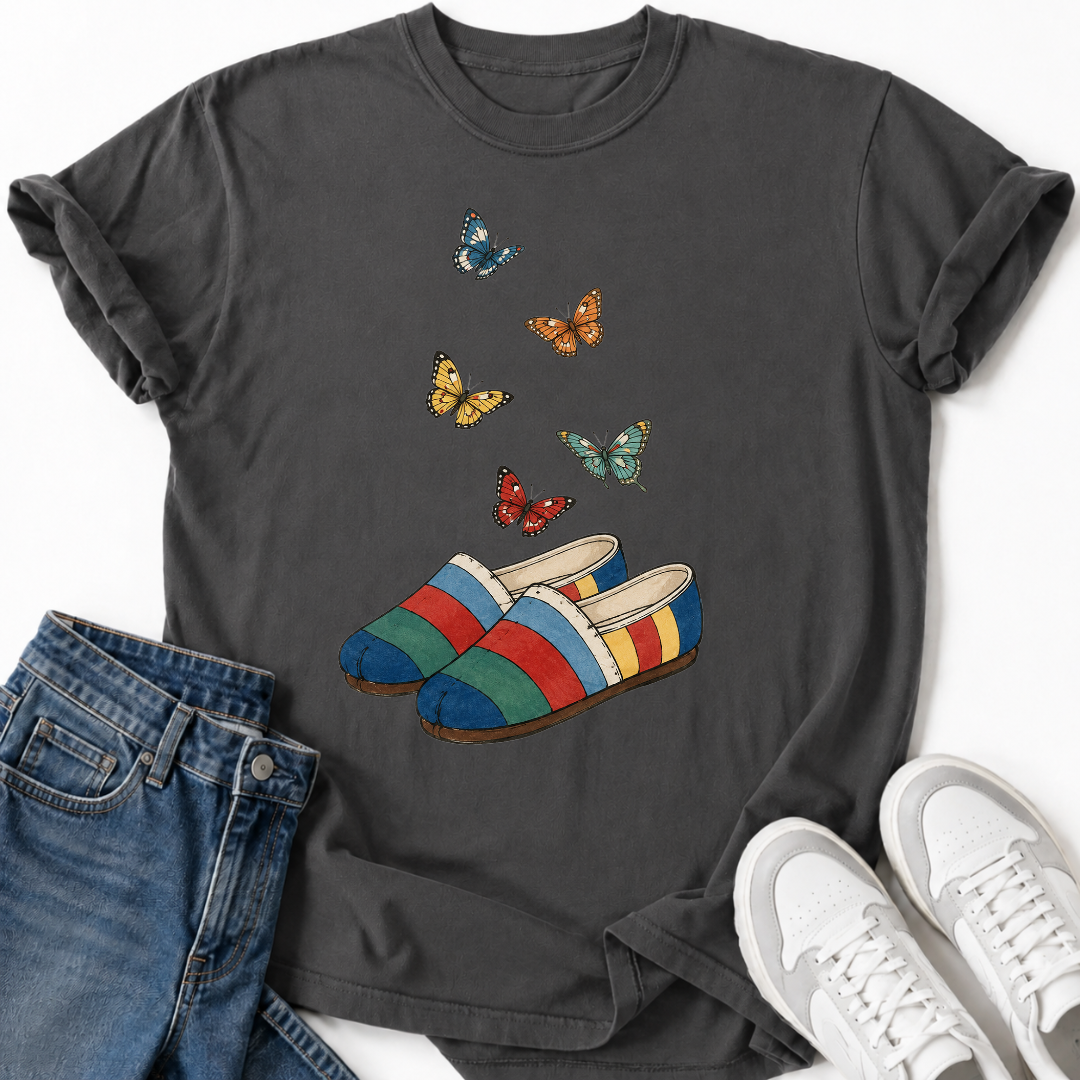 KOREAN HANBOK SHOES T-SHIRT