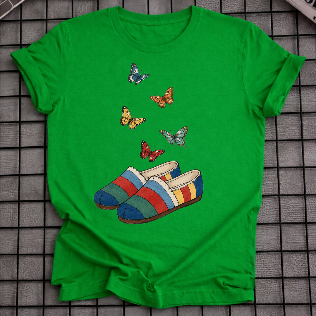 KOREAN HANBOK SHOES T-SHIRT