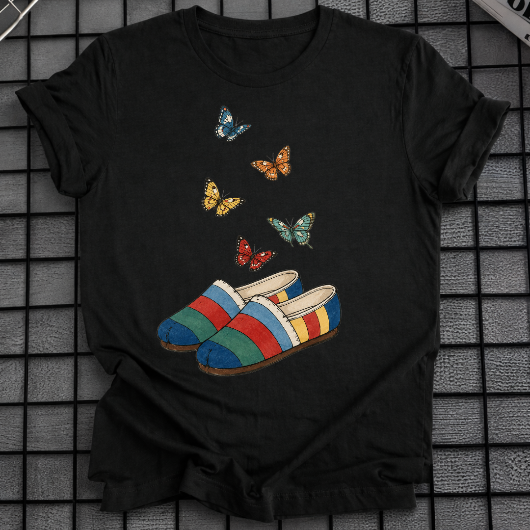 KOREAN HANBOK SHOES T-SHIRT