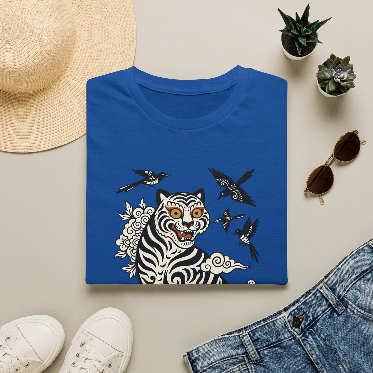 Tiger & Crows Graphic T-Shirt — Bold Japanese-Inspired Tattoo Style