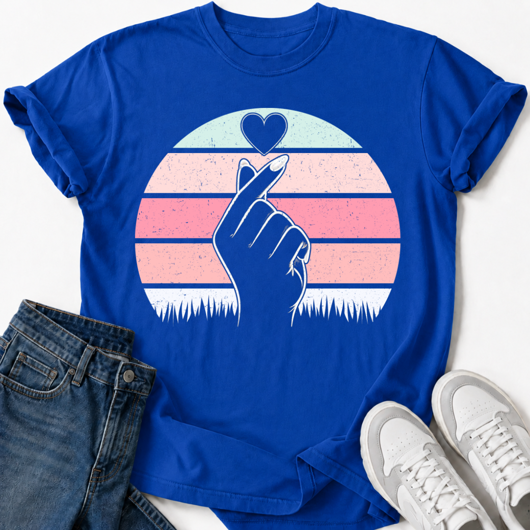 PASTEL FINGER HEART T-SHIRT