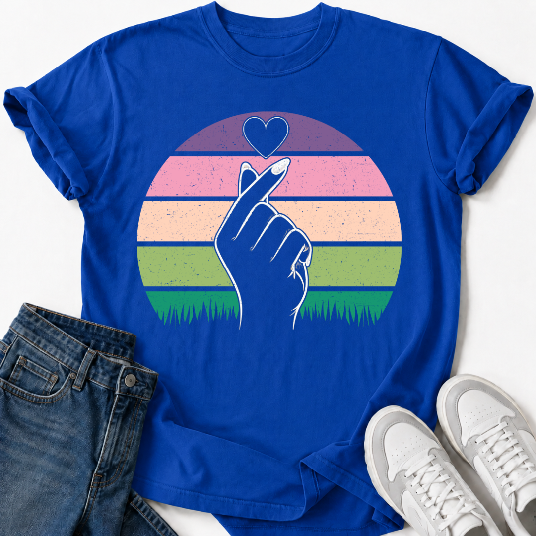 SUNSET FINGER HEART T-SHIRT